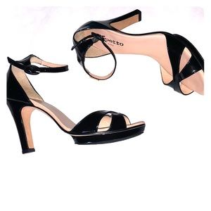 BNWOT repetto paris high heals